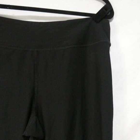 ATHLETIC WORKS - Fitted Crop - Dri More Tech | XL | Cropped Black Leggings - Picture 5 of 16